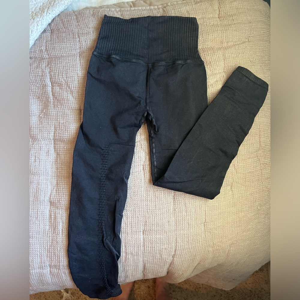 FP Movement Good Karma leggings (washed black, xs/s)